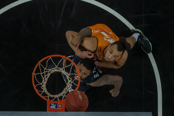 力和球员选 力和球员选